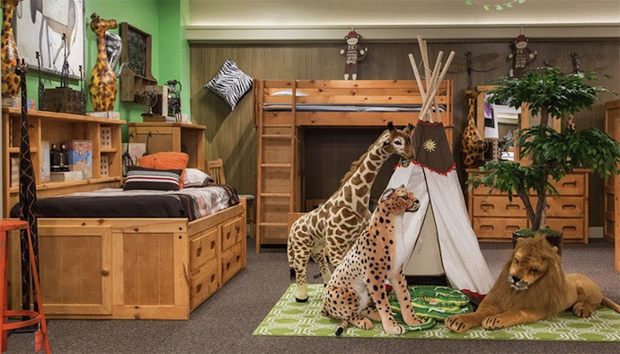 10 Kids Bedroom Ideas with an Adventurous Camping Feel ➤ Discover the season's newest designs and inspirations for your kids. Visit us at www.circu.net/blog/ #KidsBedroomIdeas #CircuBlog #MagicalFurniture @CircuBlog