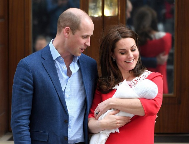 William and Kate Release the First Portraits of Baby Prince Louis